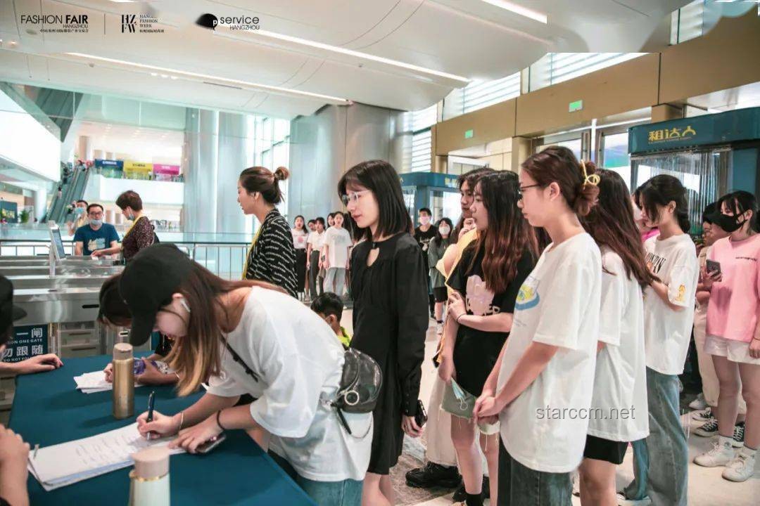 暴跌的榴莲：市场变革与行业应对策略研究